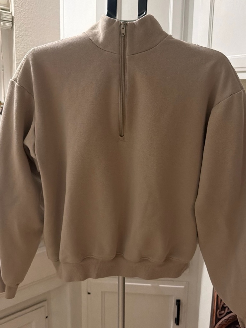 SKIMS women’s  Half-Zip Pullover Sweater in Taupe runs small